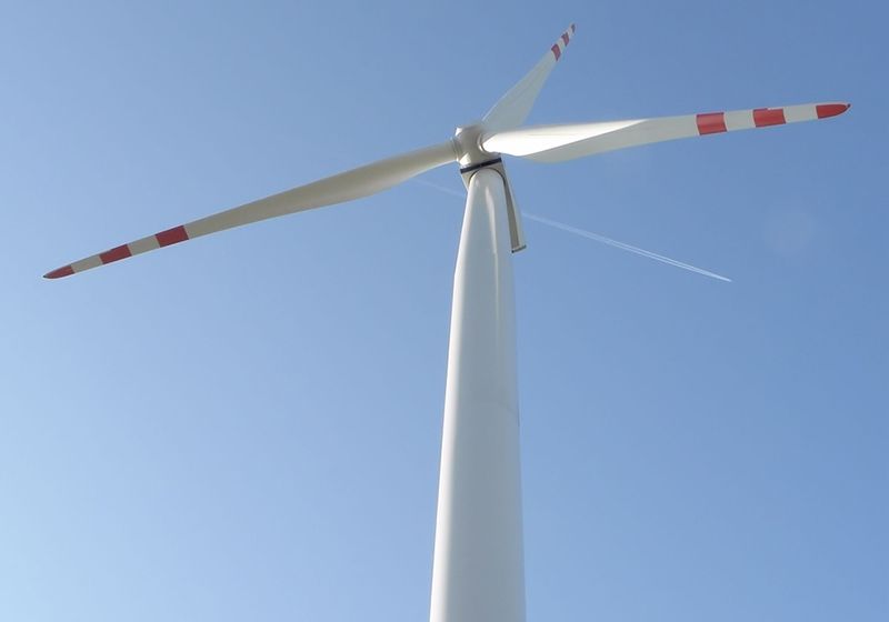 風(fēng)力發(fā)電機有哪些類型？風(fēng)力發(fā)電機的結(jié)構(gòu)部件有哪些？